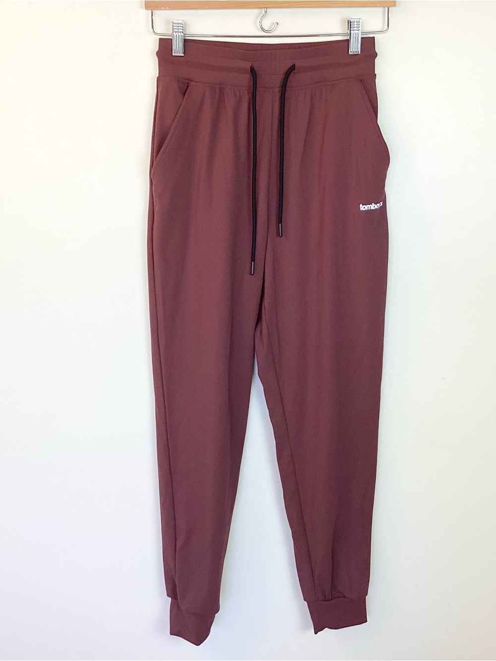 tomboyx Elastic Waist Performance Jogger Pants - Maroon - XS